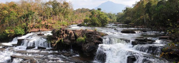 Wasserfall auf dem Bolaven Plateau in Laos