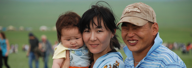 Begegnung mit einer Familie in der Mongolei in der Nähe von Ulan Bator